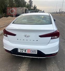 هیوندای ئەلەنترا